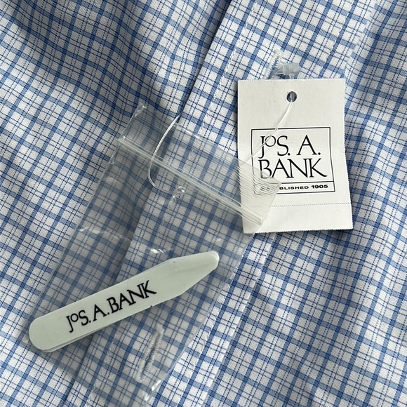 Jos A Bank Traveler Travel Tech. Tailored Fit 17 - 36 - Picture 3 of 13